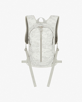 GIVENCHY　back pack